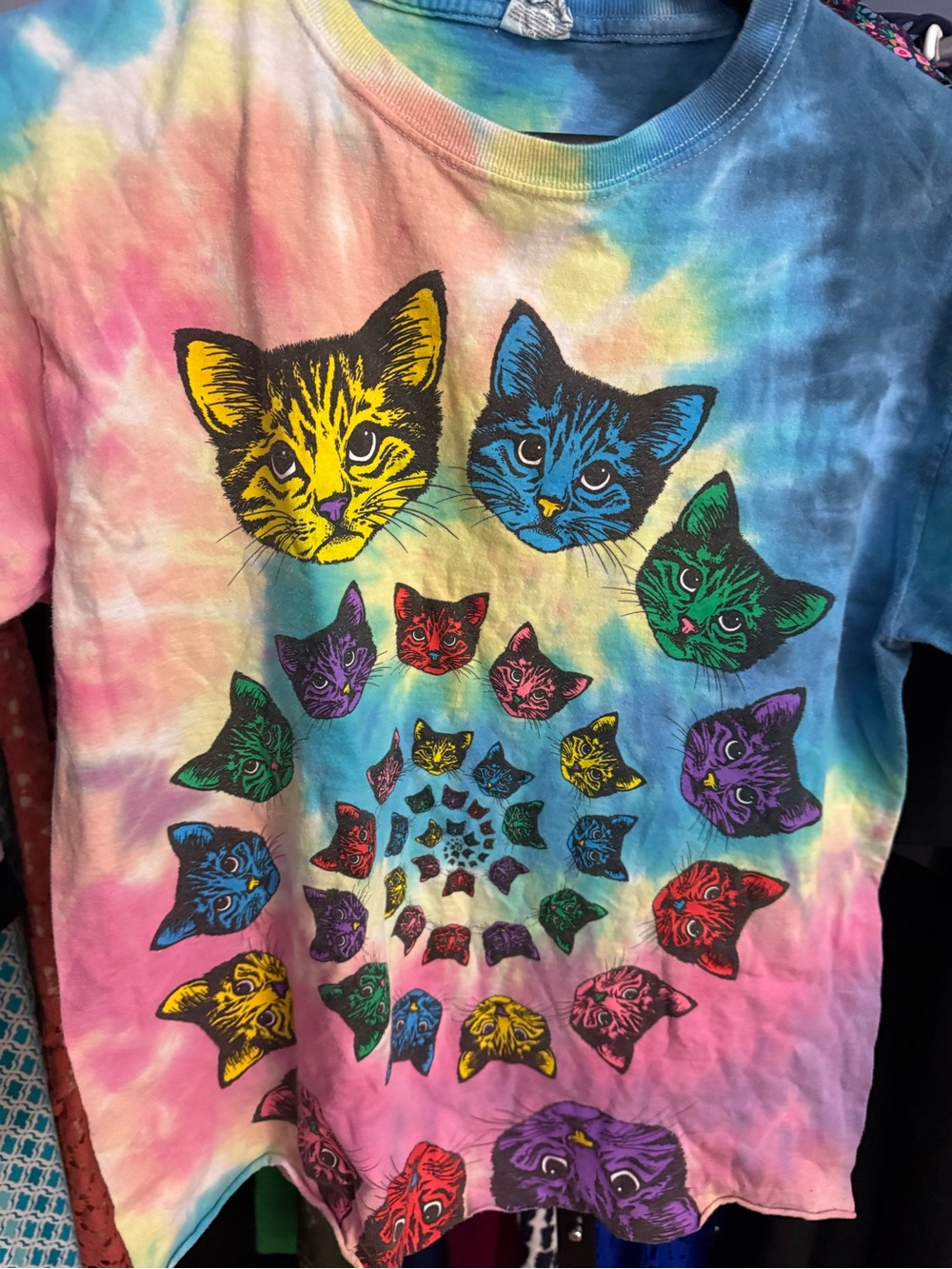 Colorful Tie-Dye Cat Graphic Tee - Multicolor